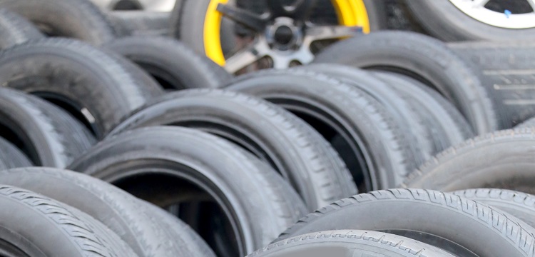 毒物有很多種，毒理學(xué)檢測(cè)是如何知道哪種毒物 ?在毒性測(cè)試方面，AI 已經(jīng)完勝動(dòng)物，是否意味著 AI 已可以實(shí)現(xiàn)對(duì)動(dòng)物實(shí)驗(yàn)的替代 